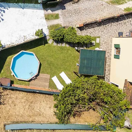 House With Pool Versilia Σπίτι διακοπών *